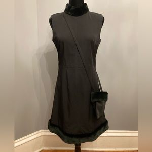 SIMON CHAN Black Shift Dress w/ Faux Fur Trim and Matching Pouch, size 4